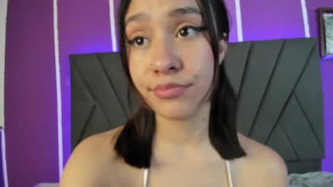 Snapshot of cassie_jones1 chatting on January 2025 06:31:02 AM Cassie Jones online show from January 2025 06:31:02 AM