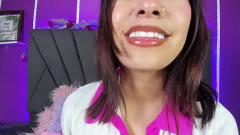 Snapshot of cassie_jones1 chatting on February 2025 03:48:01 AM Cassie Jones online show from February 2025 03:48:01 AM