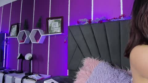 Snapshot of cassie_jones1 chatting on February 2025 09:53:02 AM Cassie Jones online show from February 2025 09:53:02 AM