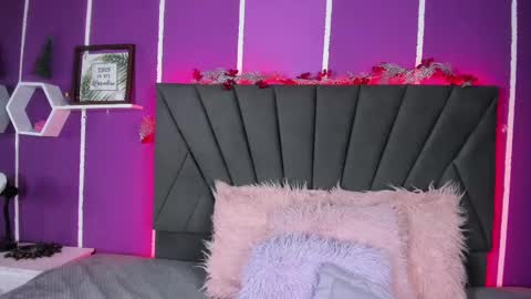 Snapshot of cassie_jones1 chatting on February 2025 03:21:01 AM Cassie Jones online show from February 2025 03:21:01 AM