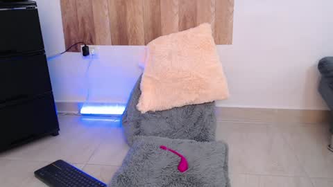 Susana independent model online show from December 2024 02:16:01 PM