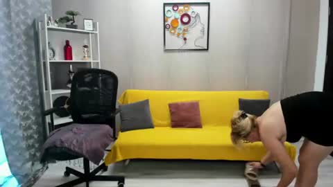 Snapshot of cassiejonas chatting on June 2026 03:37:02 AM CassieJonas online show from June 2026 03:37:02 AM