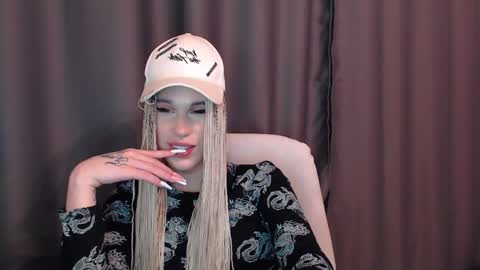 Snapshot of cassiemich chatting on December 2024 07:39:02 PM Cassie online show from December 2024 07:39:02 PM