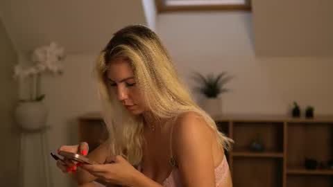 Snapshot of cassiemiles chatting on July 2026 03:11:02 AM Cassi online show from July 2026 03:11:02 AM