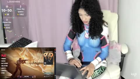 Snapshot of cassiophea_ chatting on January 2025 06:14:01 AM Cami online show from January 2025 06:14:01 AM