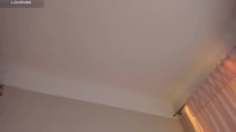  cassandra  online show from December 2025 07:22:01 PM