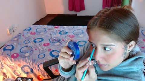 Fabi online show from April 2026 09:30:01 PM