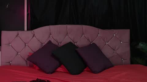 Cata Prins  online show from September 2025 11:00:02 AM