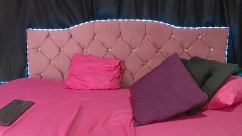 Cata Prins  online show from February 2026 12:11:01 PM