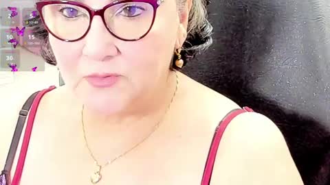 Snapshot of cataleya_mom_ chatting on April 2026 03:52:01 AM cataleya online show from April 2026 03:52:01 AM