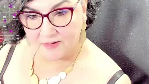 Snapshot of cataleya_mom_ chatting on May 2026 01:22:02 AM cataleya online show from May 2026 01:22:02 AM