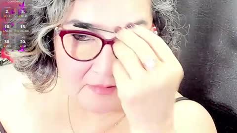 Snapshot of cataleya_mom_ chatting on May 2026 03:59:02 AM cataleya online show from May 2026 03:59:02 AM