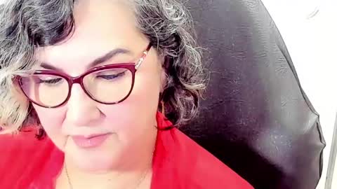 Snapshot of cataleya_mom_ chatting on May 2026 11:57:02 PM cataleya online show from May 2026 11:57:02 PM