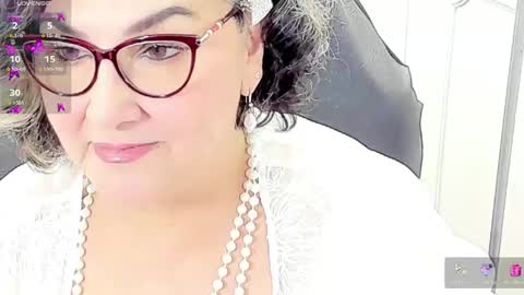 Snapshot of cataleya_mom_ chatting on May 2026 12:52:02 AM cataleya online show from May 2026 12:52:02 AM