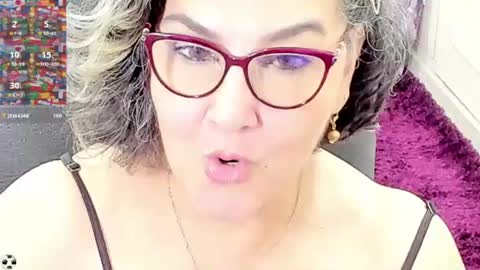 Snapshot of cataleya_mom_ chatting on July 2026 12:18:02 PM cataleya online show from July 2026 12:18:02 PM
