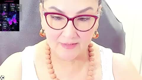 Snapshot of cataleya_mom_ chatting on July 2026 02:05:01 AM cataleya online show from July 2026 02:05:01 AM