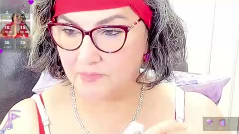 Snapshot of cataleya_mom_ chatting on July 2026 03:31:02 AM cataleya online show from July 2026 03:31:02 AM