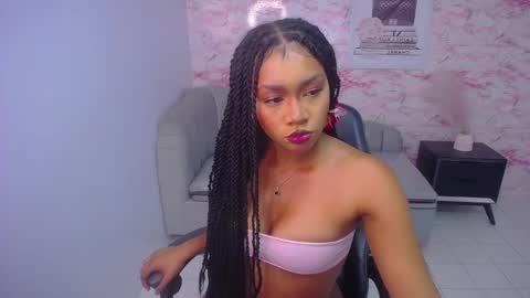 catalina25_t online show from February 2025 11:13:01 AM