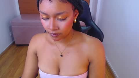 catalina25_t online show from March 2025 11:51:01 AM