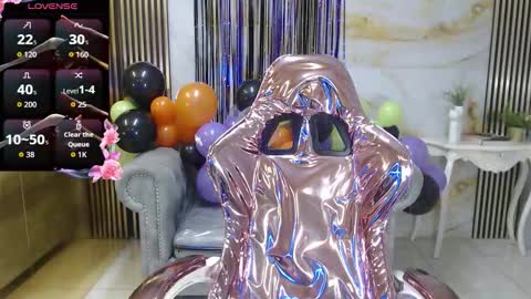 Catalina  online show from October 2025 01:23:04 PM