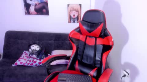 Catalina online show from February 2025 08:00:01 PM