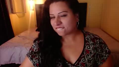 Snapshot of catalinajane1 chatting on June 2026 08:17:01 PM catalinajane1 online show from June 2026 08:17:01 PM