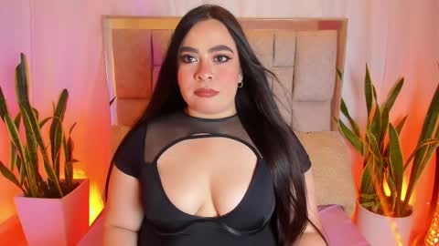 Snapshot of catalinareyezx chatting on May 2026 06:42:01 AM Cata online show from May 2026 06:42:01 AM