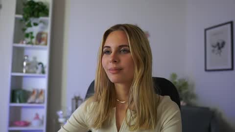 catecrago  online show from February 2025 02:02:01 PM