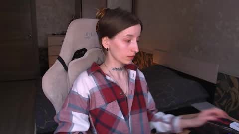 Snapshot of cath_dysphoria_ chatting on May 2026 10:09:02 AM CATH online show from May 2026 10:09:02 AM
