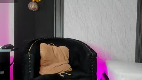  Catherine  online show from November 2025 12:04:01 PM