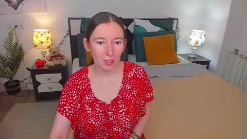 Catrin online show from December 2024 05:18:02 AM