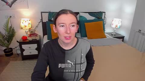 Catrin online show from December 2024 07:28:01 AM