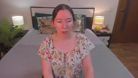 Snapshot of catherinewalls chatting on April 2026 04:35:01 AM Catrin online show from April 2026 04:35:01 AM