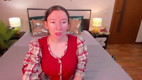 Snapshot of catherinewalls chatting on May 2026 06:54:02 AM Catrin online show from May 2026 06:54:02 AM