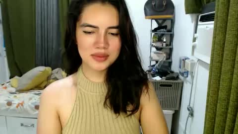 Snapshot of cathy_lyn chatting on April 2026 11:36:02 AM cathy_lyn online show from April 2026 11:36:02 AM