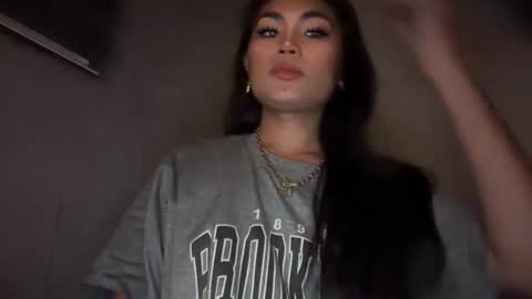 Snapshot of cathy_sanches chatting on May 2026 02:08:02 AM cathy online show from May 2026 02:08:02 AM