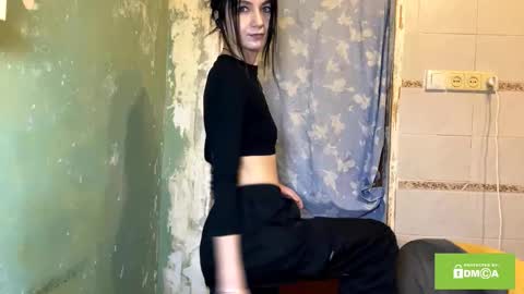 Lola online show from December 2025 09:33:01 PM