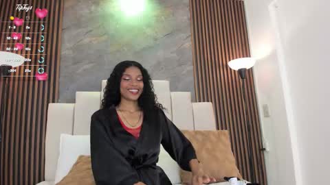 Snapshot of catiusca_reyes_03 chatting on January 2026 01:05:02 PM catiusca_reyes_03 online show from January 2026 01:05:02 PM