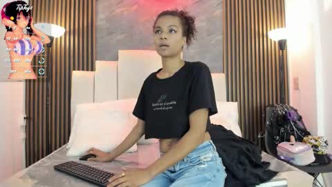 Snapshot of catiusca_reyes_03 chatting on February 2026 11:50:01 AM catiusca_reyes_03 online show from February 2026 11:50:01 AM