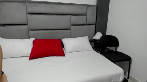 Snapshot of catleyasmith chatting on January 2026 12:10:01 PM Catleya online show from January 2026 12:10:01 PM