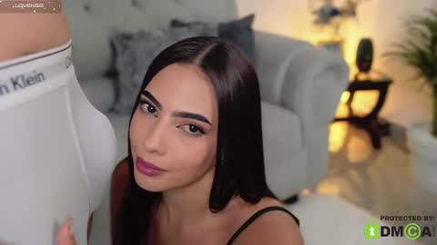 IG soycatrinaoficial online show from February 2025 07:06:01 PM