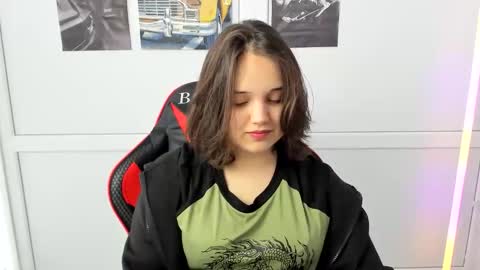 Snapshot of catrine_cute chatting on April 2026 06:49:02 AM Catrine online show from April 2026 06:49:02 AM