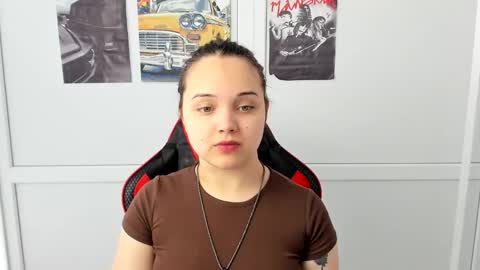 Snapshot of catrine_cute chatting on April 2026 07:11:01 AM Catrine online show from April 2026 07:11:01 AM
