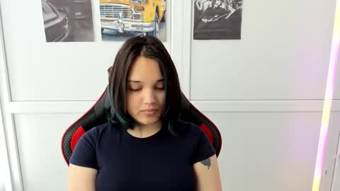 Snapshot of catrine_cute chatting on April 2026 09:02:01 AM Catrine online show from April 2026 09:02:01 AM