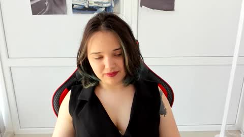 Snapshot of catrine_cute chatting on May 2026 09:17:01 AM Catrine online show from May 2026 09:17:01 AM