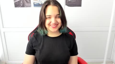 Snapshot of catrine_cute chatting on May 2026 06:40:02 AM Catrine online show from May 2026 06:40:02 AM