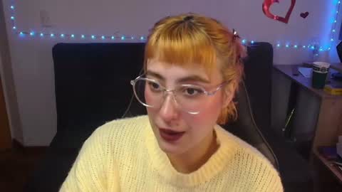 Snapshot of catsito chatting on June 2026 09:03:02 PM im MIA -Independent Model MY OF is catsito3 online show from June 2026 09:03:02 PM