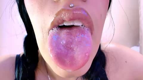 Cattleya online show from March 2026 03:32:01 AM