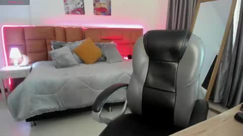Snapshot of catti_brie_ chatting on June 2026 11:36:02 AM catti_brie_ online show from June 2026 11:36:02 AM