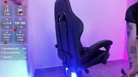 CattNamy online show from January 2025 10:08:02 PM